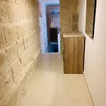 Serenity Apartment *